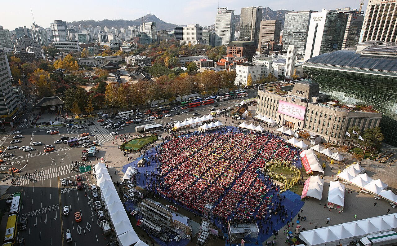 2014 Seoul Kimchi Making & Sharing Festival
More than 2,300 people gather at