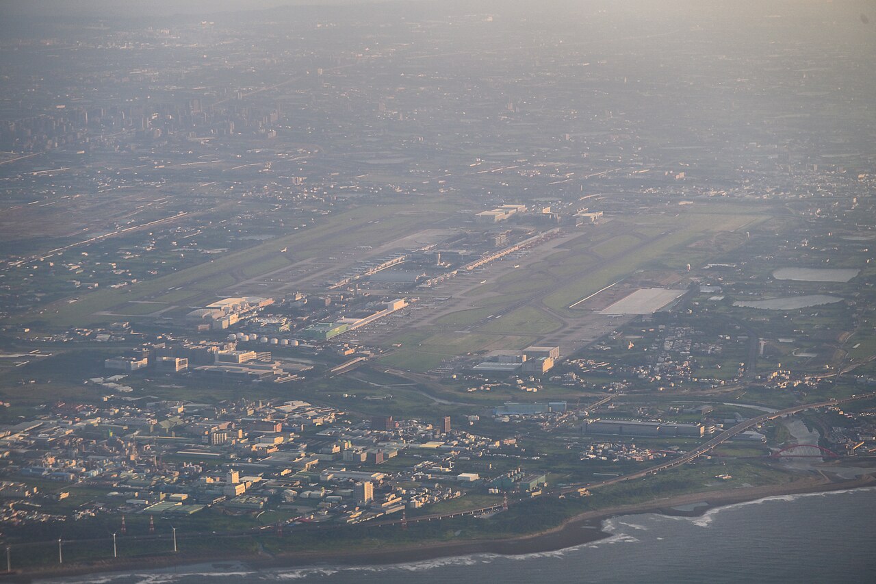 Taiwan Taoyuan Airport, as seen from a departing flight